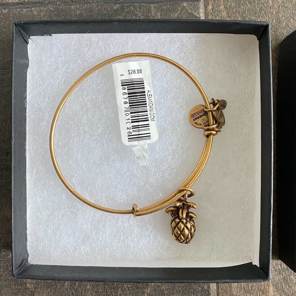 💕SOLD💕 Alex and Ani Pineapple Bangle